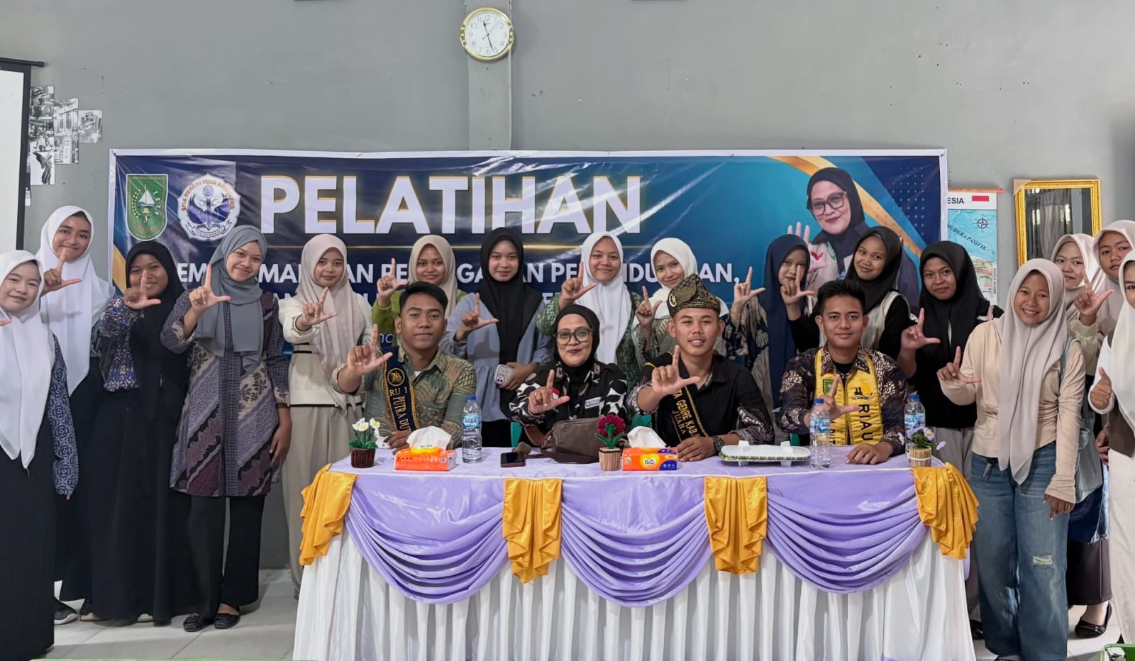 SMAN Tuah Kemuning Edukasi Siswa tentang Bahaya Bullying dan Pergaulan Bebas