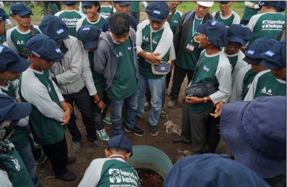 Apresiasi Petani, Sambu Group Gelar Kenduri Kelapa